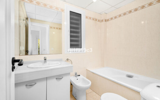 2 bedroom Apartment in Torrequebrada