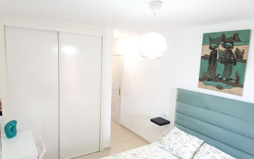 2 bedroom Apartment in Riviera Del Sol