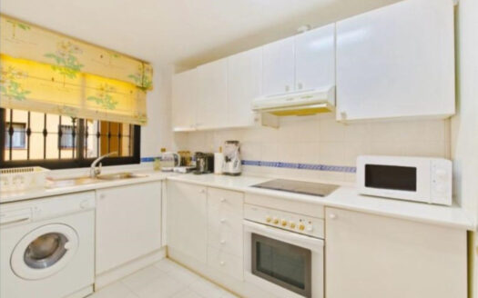 2 bedroom Apartment in Estepona