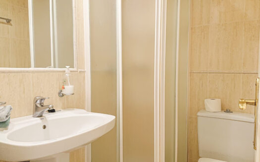 2 bedroom Apartment in Riviera Del Sol