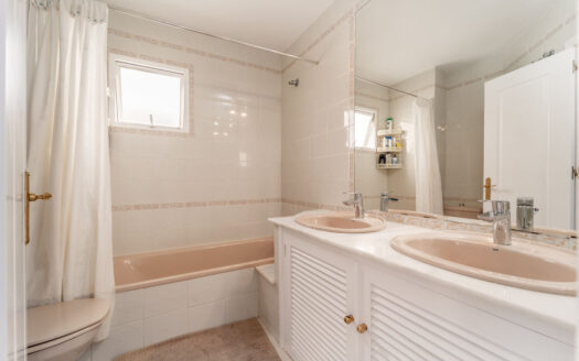 2 bedroom Apartment in Calahonda