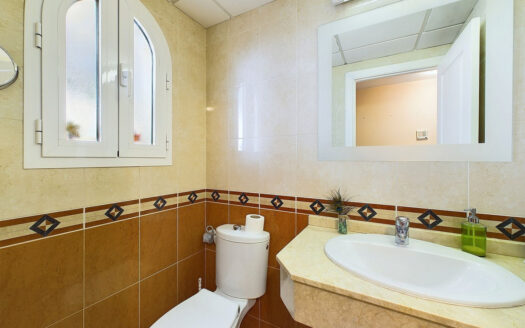 2 bedroom Apartment in Ojén