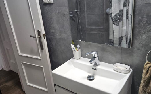 1 bedroom Apartment in Riviera Del Sol