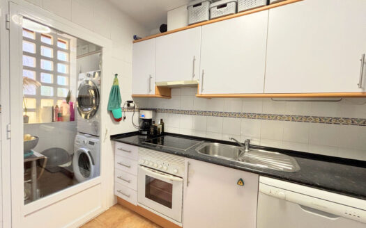 2 bedroom Apartment in Casares Playa