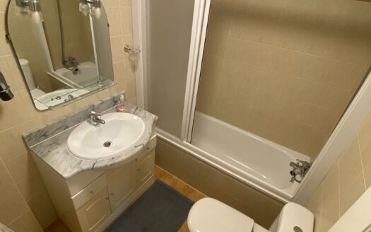 2 bedroom Apartment in Casares Playa