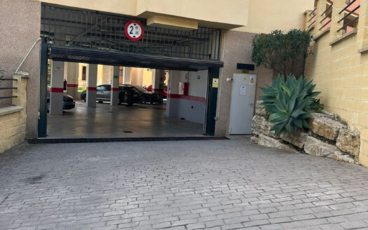 2 bedroom Apartment in Riviera Del Sol