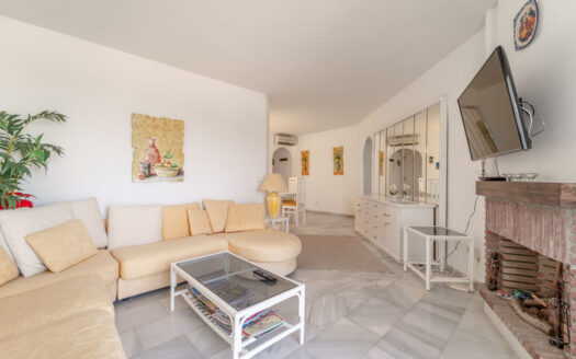 2 bedroom Apartment in Calahonda