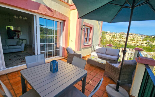 3 bedroom Apartment in Casares Playa
