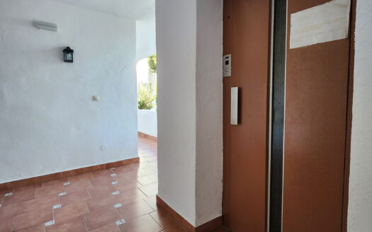 Apartment in Calypso