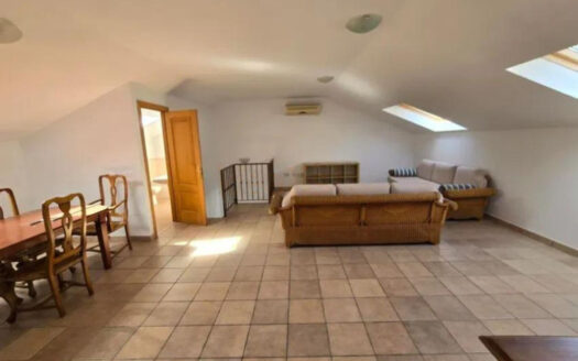 5 bedroom Apartment in Ojén