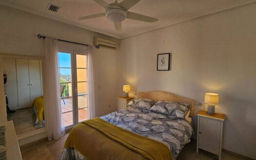 3 bedroom Apartment in Casares Playa