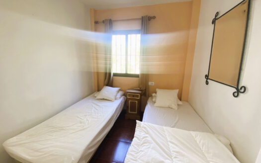 3 bedroom House in Casares Playa