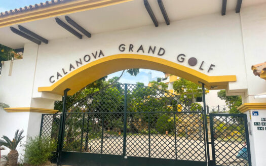 2 bedroom Apartment in Calanova Golf