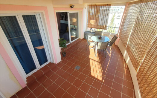 2 bedroom Apartment in Riviera Del Sol