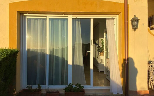 2 bedroom Apartment in Casares Playa