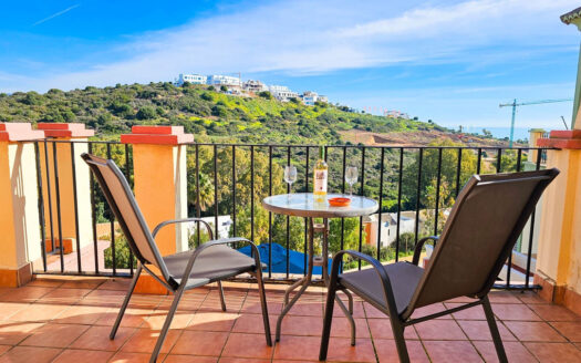 3 bedroom Apartment in Casares Playa