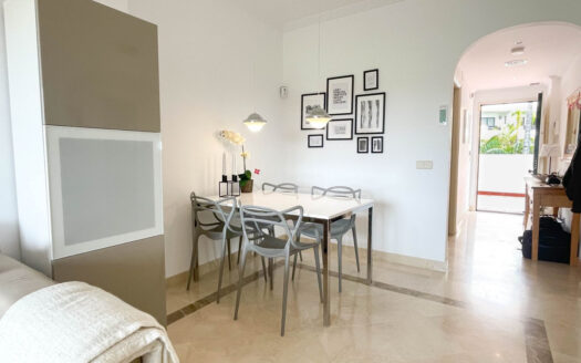 2 bedroom Apartment in Calanova Golf