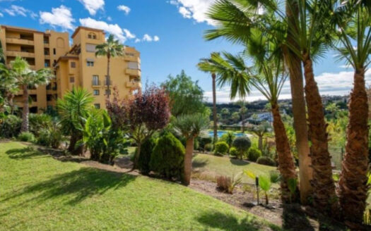 2 bedroom Apartment in Estepona