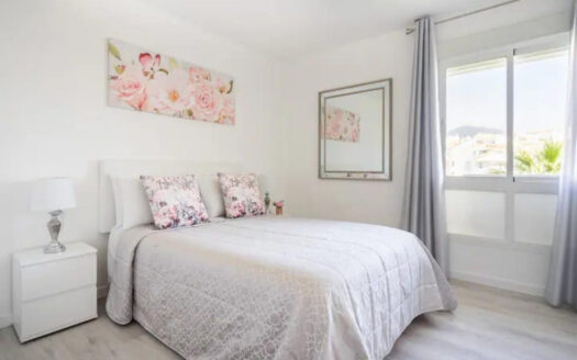 1 bedroom Apartment in Nueva Andalucía