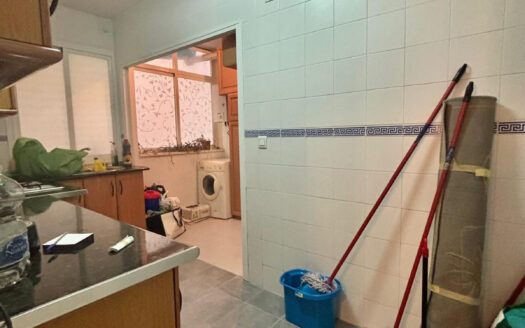 4 bedroom Apartment in Nueva Andalucía