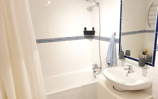 2 bedroom Apartment in Riviera Del Sol