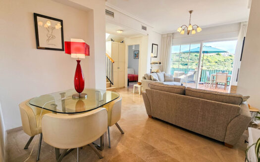 3 bedroom Apartment in Casares Playa