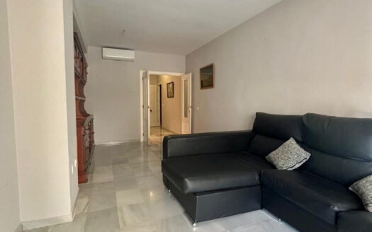 4 bedroom Apartment in Nueva Andalucía