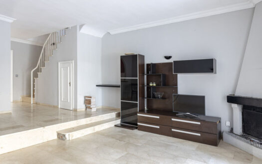 2 bedroom House in El Paraiso