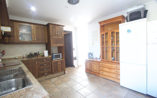 5 bedroom House in Casares