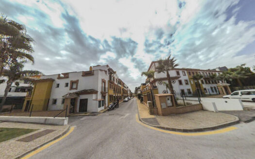 4 bedroom Apartment in Atalaya