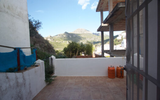 5 bedroom House in Casares