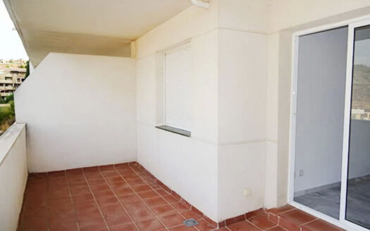 2 bedroom Apartment in Riviera Del Sol