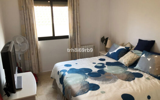 3 bedroom Apartment in Estepona
