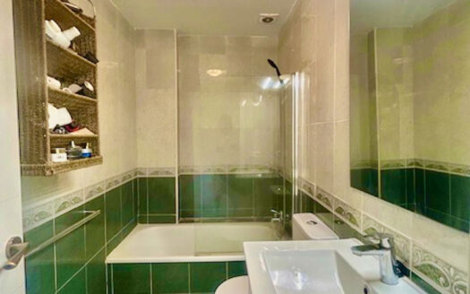 3 bedroom House in New Golden Mile