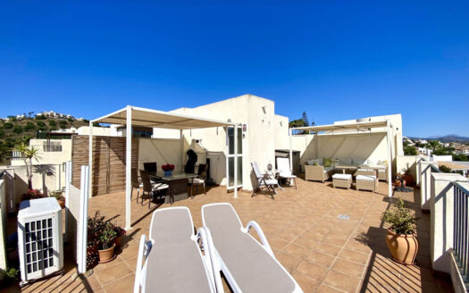 2 bedroom Apartment in Cerros Del Aguila