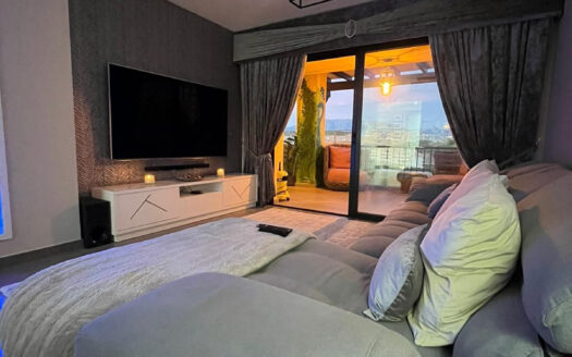 2 bedroom Apartment in Riviera Del Sol