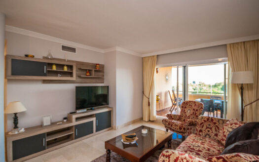 2 bedroom Apartment in Elviria