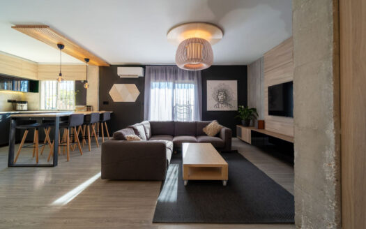 4 bedroom Apartment in El Coto