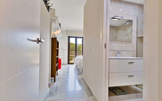 2 bedroom Apartment in Benahavís