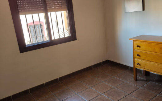 4 bedroom House in Casares Playa