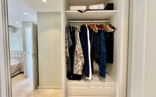 2 bedroom Apartment in New Golden Mile