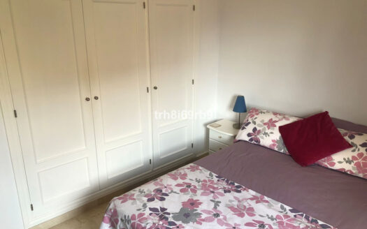 3 bedroom Apartment in Estepona