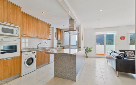 4 bedroom Apartment in Benalmadena