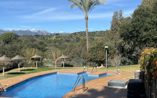 2 bedroom Apartment in Elviria