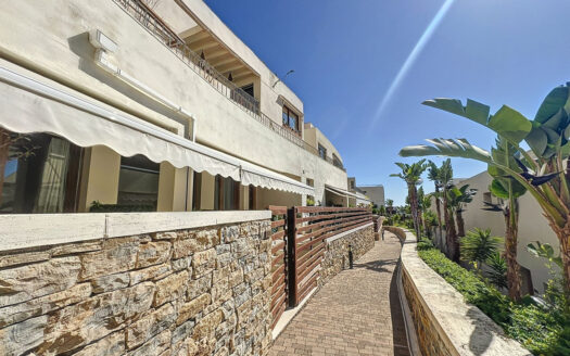 3 bedroom Apartment in Altos De Los Monteros