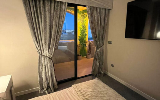 2 bedroom Apartment in Riviera Del Sol