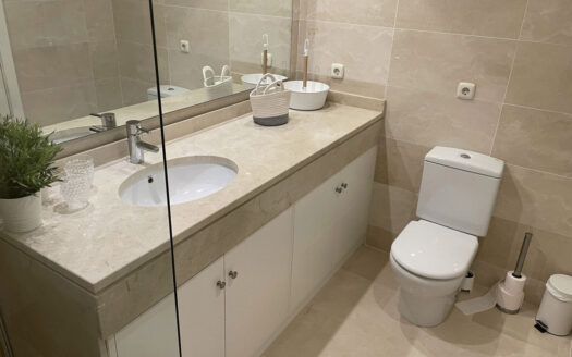 2 bedroom Apartment in Estepona