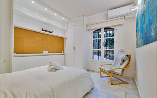 2 bedroom Apartment in Benahavís