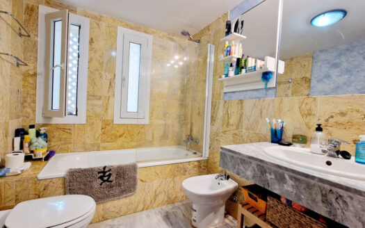 2 bedroom Apartment in Nueva Andalucía