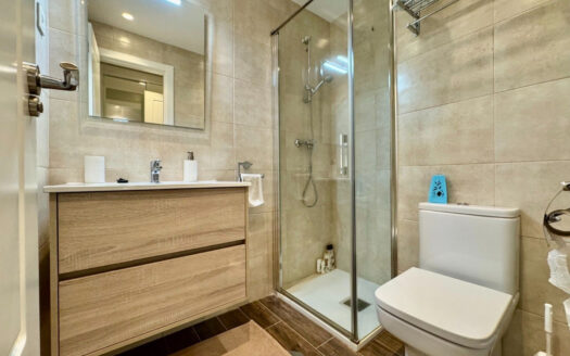 2 bedroom Apartment in New Golden Mile